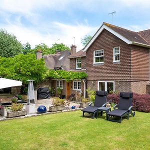 Little Ponds Villa Cross in Hand Exterior photo