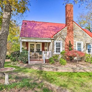 Farmhouse Cottage On 10 Acres Trails On-Site Monticello Exterior photo