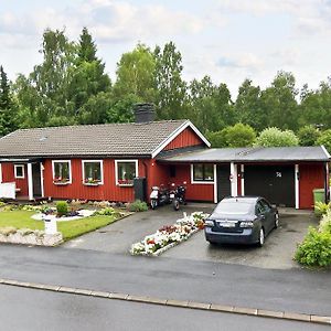 Private Room With No Windows In Shared House-4 Umeå Exterior photo