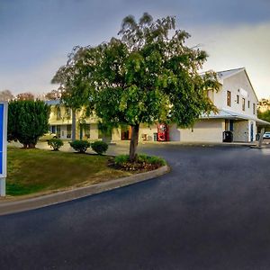 Motel 6 Jeffersonville, In Exterior photo