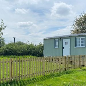 Shepherd Hut Apartman Warwick  Exterior photo