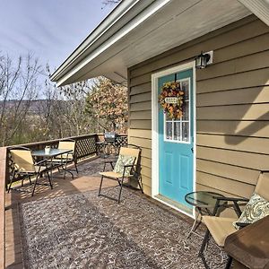 Picturesque Cottage In The Heart Of Trenton! Exterior photo