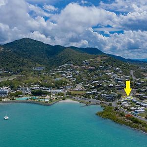 Whitsunday Living On Hillcrest Villa Airlie Beach Exterior photo