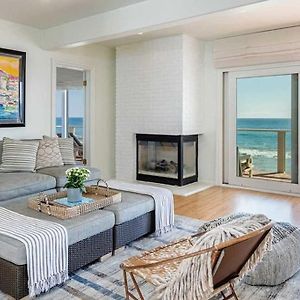 Malibu Road Beachfront Charmer Exterior photo