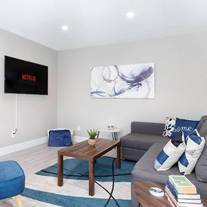 Modern & Elegant 1-Bedroom Unit Edmonton Exterior photo