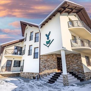 Emerald Residence Rîşnov Exterior photo