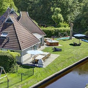 Majestic Holiday Home In Friesland With Jetty Earnewâld Exterior photo