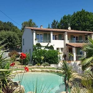 Le Clos Des Anges Gonfaron Exterior photo