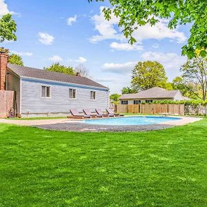 Hamptons Family Getaway. Pool, Mins To Beach Hampton Bays Exterior photo