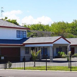 Bk'S Magnolia Motor Lodge Whanganui Exterior photo