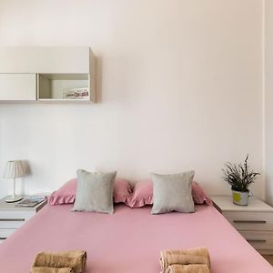 “Casa Moderna Con Parcheggio Privato” Apartman Imola Exterior photo