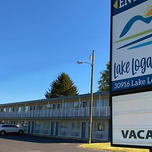 Lake Logan Inn Exterior photo