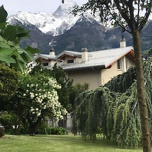 Grand Arvou Apartman Aosta Exterior photo