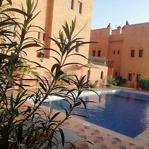 Riad Ouinz Hotel Ajt Benhaddu Exterior photo