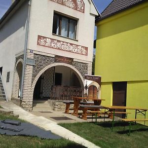 Vojtech Jestrab - Rodinne Vinarstvi Mutěnice Exterior photo