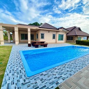 Sand-D House Pool Villa A8 At Rock Garden Beach Resort Rayong Banaumakham Exterior photo