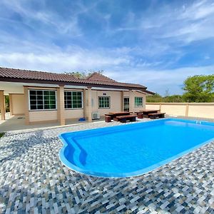 Sand-D House Pool Villa A6 At Rock Garden Beach Resort Rayong Banaumakham Exterior photo