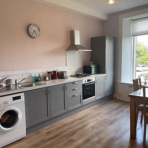 5 Minutes From Loch Lomond - Newly Renovated Ground Floor 1-Bed Flat Apartman Bonhill Exterior photo