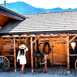 Chalet Saloon Avec Spa Privatif En Illimite Hotel Le Biot Exterior photo