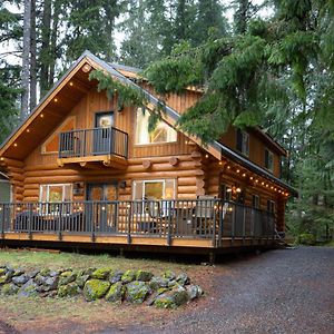 Stargazer Chalet Villa Glacier Exterior photo