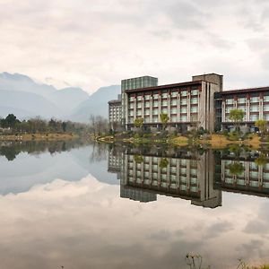 Le Meridien Emei Mountain Resort Omejsan Exterior photo