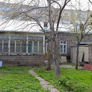 House In Gyumri Center Villa Exterior photo