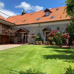 Pension U Sv. Prokopa Středokluky Exterior photo