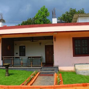 Vishaal Estate And Farm House Apartman Mangalor Exterior photo