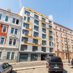 Brand New Studio Apartment # 42 In Brand New Building With Free Parking In The Center Prága Exterior photo