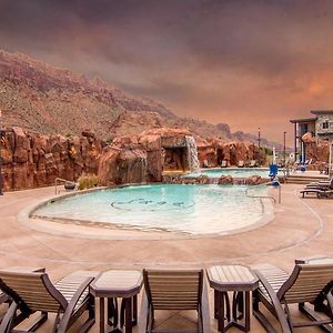 Luxury Condo And Heated Pool Spanish Valley Exterior photo