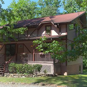 Secluded Chalet - Pet Friendly Villa Columbus Exterior photo