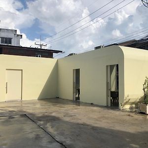 Polkadot Hostel Phitszanulok Exterior photo