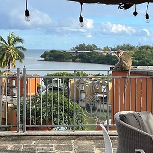 Cozy One Bedroom Apartment In A Secure Complex , Port Chambly Mauritius Terre Rouge  Exterior photo