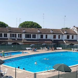 Appartamento Sole Con Giardino E Piscina Lido di Scacchi Exterior photo