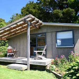 The Hen House Villa Kaipara Flats Exterior photo