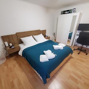 Le Pied-A-Terre De Fenieres - T2 A 10Mins De Geneve Et Du Cern ! Apartman Thoiry  Exterior photo