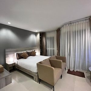 Grandblue Condominium#702 Seaview Topfloor Maepim Rayong Mepim Exterior photo