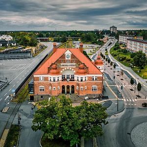 Grand Station - Restaurang & Rooms Oskarshamn község Exterior photo