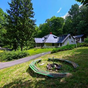 Wenckheim Vadaszhaz Panzió Nagyoroszi Exterior photo