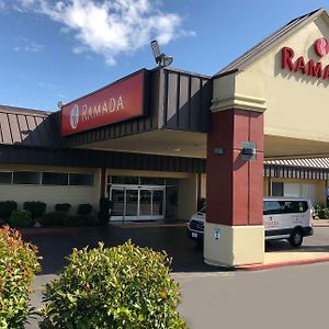 Ramada By Wyndham Sacramento Hotel Exterior photo