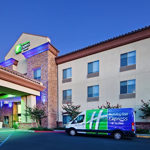 Holiday Inn Express & Suites Clovis Fresno Area, An Ihg Hotel Exterior photo