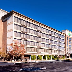 Holiday Inn Hotel & Suites Warren, An Ihg Hotel Exterior photo