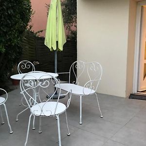 T2 Ales +Terrasse +Parking Apartman Exterior photo