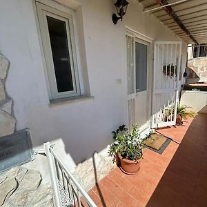 Beb Stone House Apartman Caserta Exterior photo