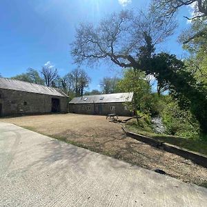 Abercrymlyn Barn Panzió Llanwrda Exterior photo