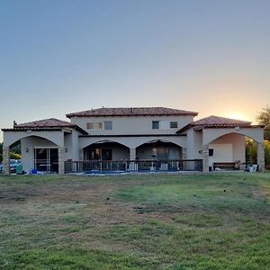 Villa With A Pool In A Beautiful Garden Tal Shahar Exterior photo