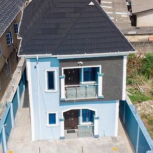 Outstanding Studio Apartment Lagos Exterior photo
