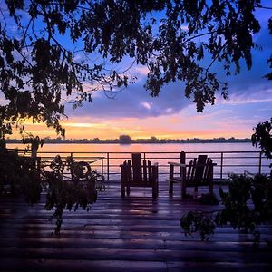 Blue Indigo Yoga Cambodia Hotel Phnompen Exterior photo