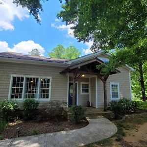 Quiet Country Farmhouse Villa Suwanee Exterior photo