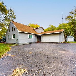 Baraboo Grove Villa Exterior photo